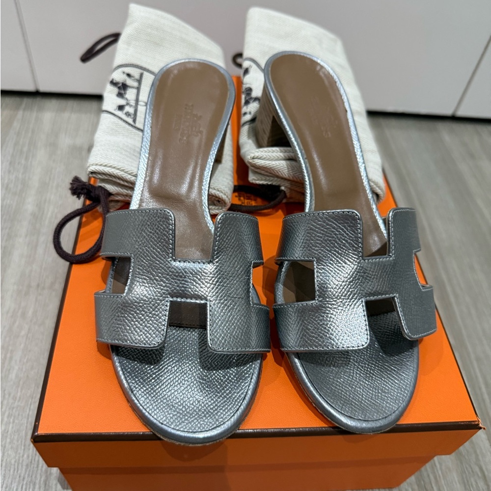 Hermes Silver Sandals Sleek Design